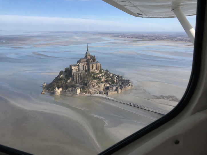 Vol en avion au mont saint Michel